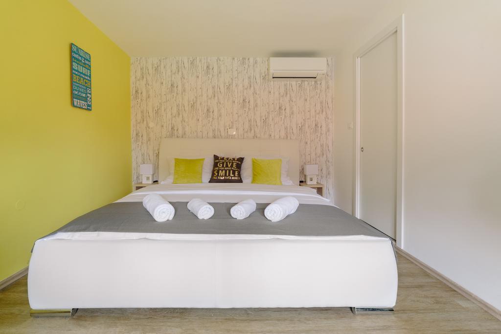 Piranika Hotel Luaran gambar