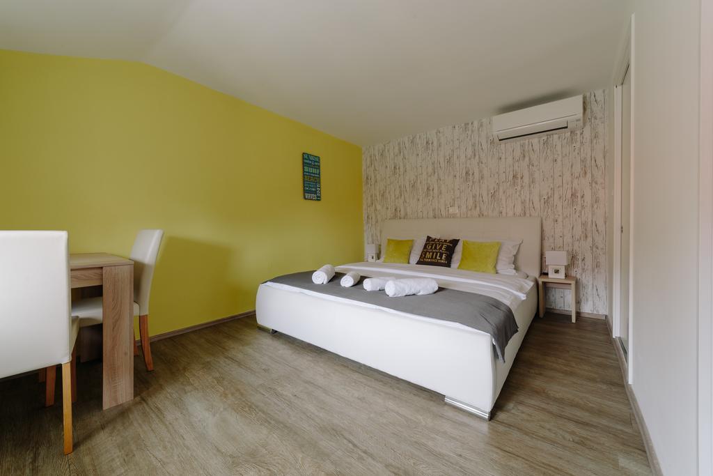 Piranika Hotel Luaran gambar